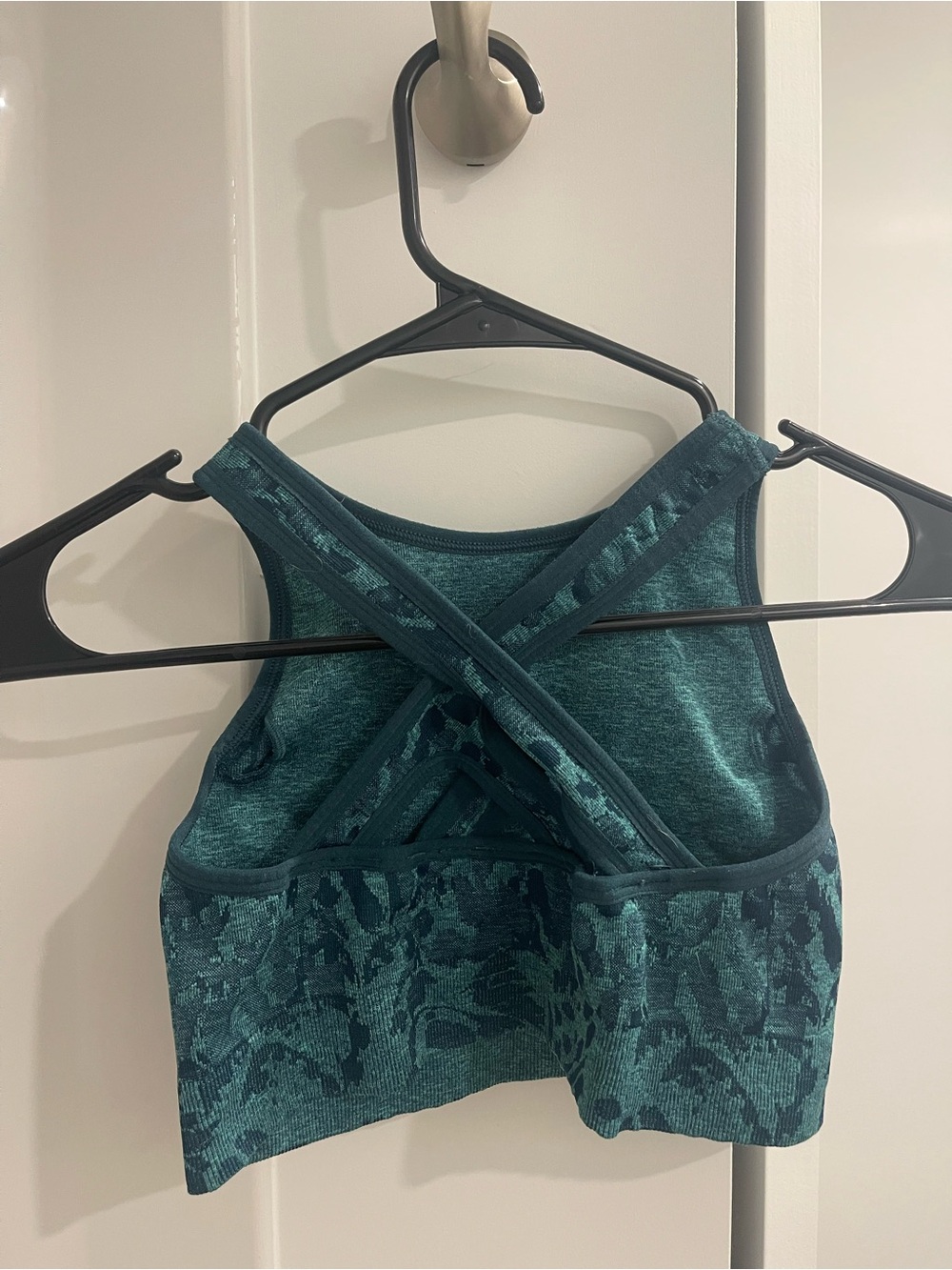 Gymshark Teal Patterned Sports Bra and Leggings Set - Picture 4 of 8